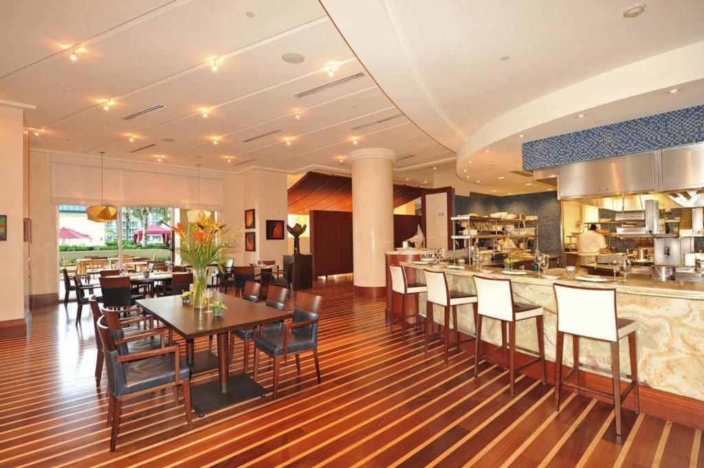 Singer Island Beach Resort And Spa, Located At The Palm Beach Resort Riviera Beach Exterior foto